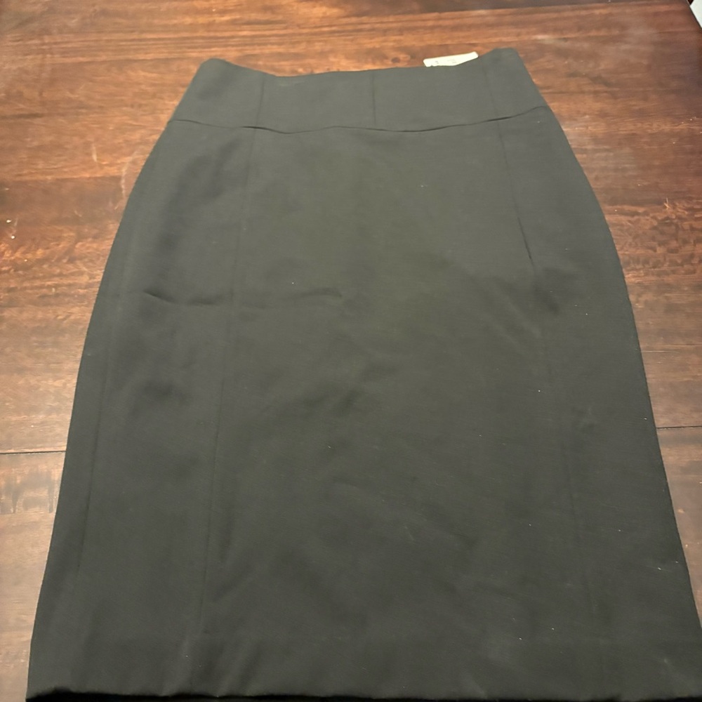 Elegant Black Pencil Skirt